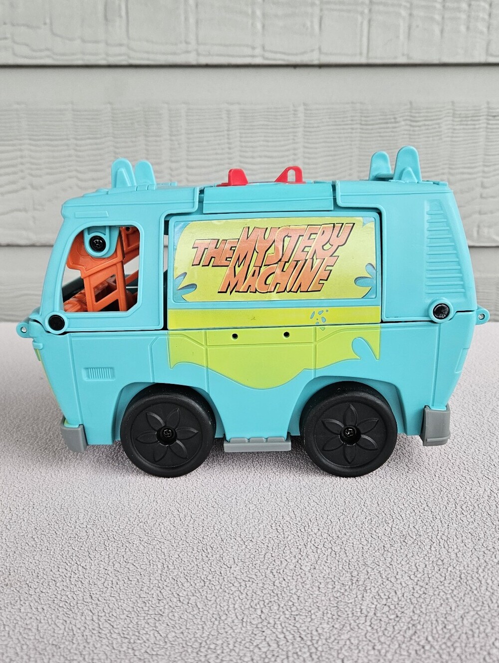 Fisher Price Imaginext 2018 Scooby-Doo Transforming Mystery Machine Fred - Picture 4 of 10